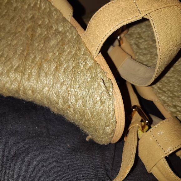 Nine West Women's 'Showntell' Cream color Leather - Picture 6 of 8